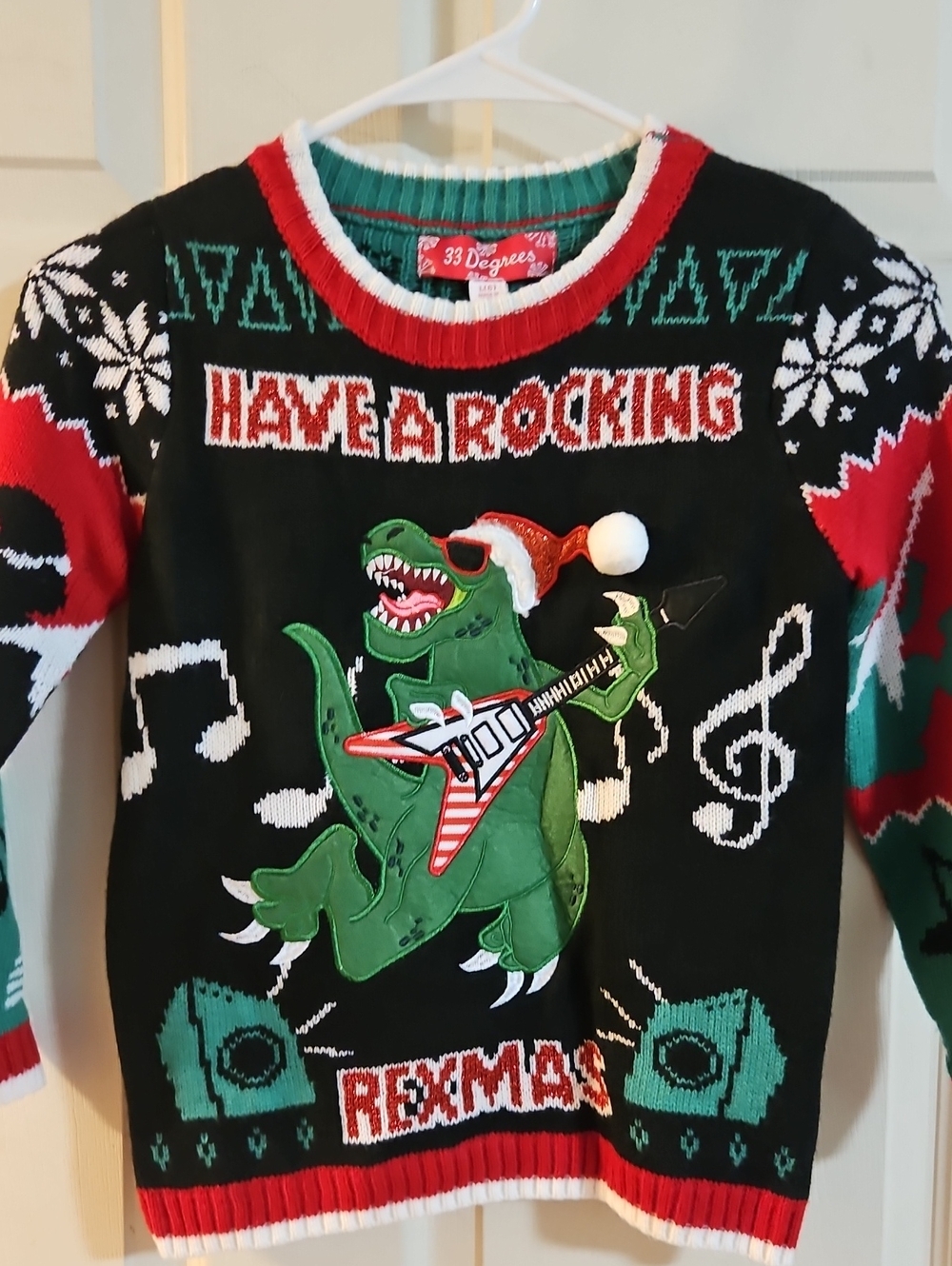 33 DEGREES REXMAS YOUTH CHRISTMAS SWEATER: BLACK/RED: NEW WITH TAGS: SIZE XL(7)